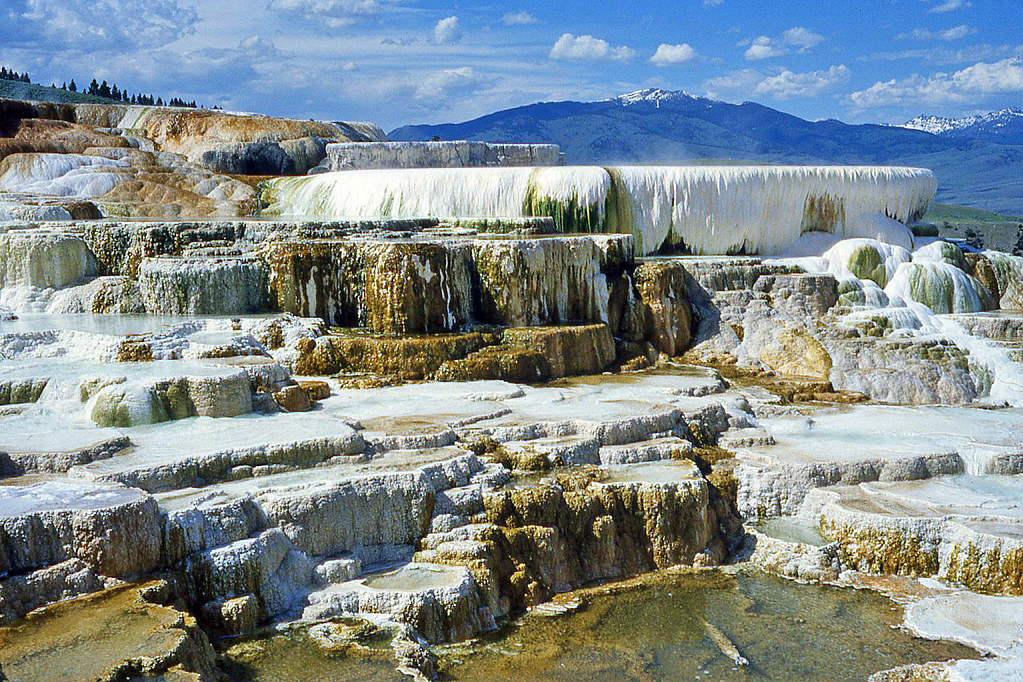 Kenali Tempat Rekreasi di Yellowstone Wajib di Kunjungi